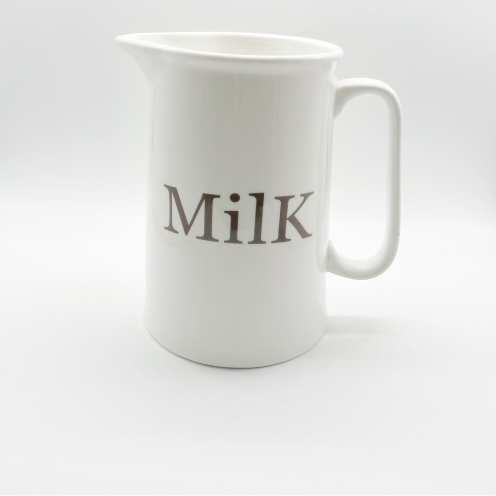 Grace’s Teaware Milk Pitcher